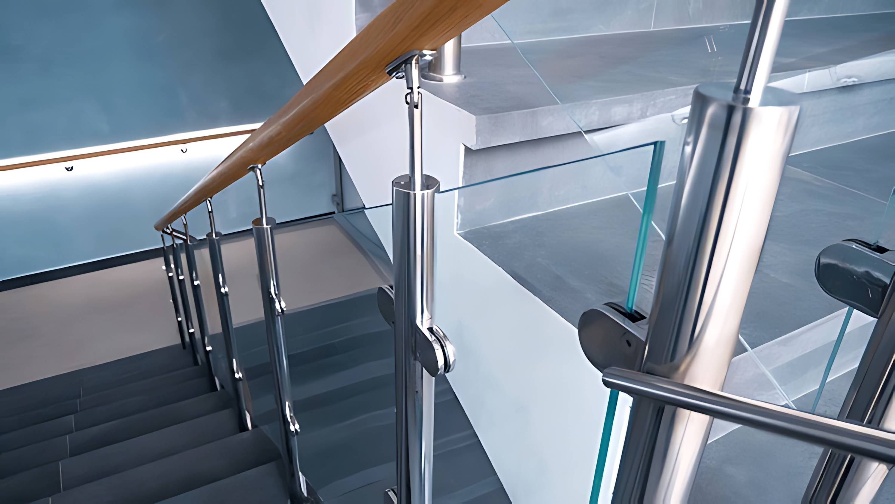 Modern Staircase Glass Railing