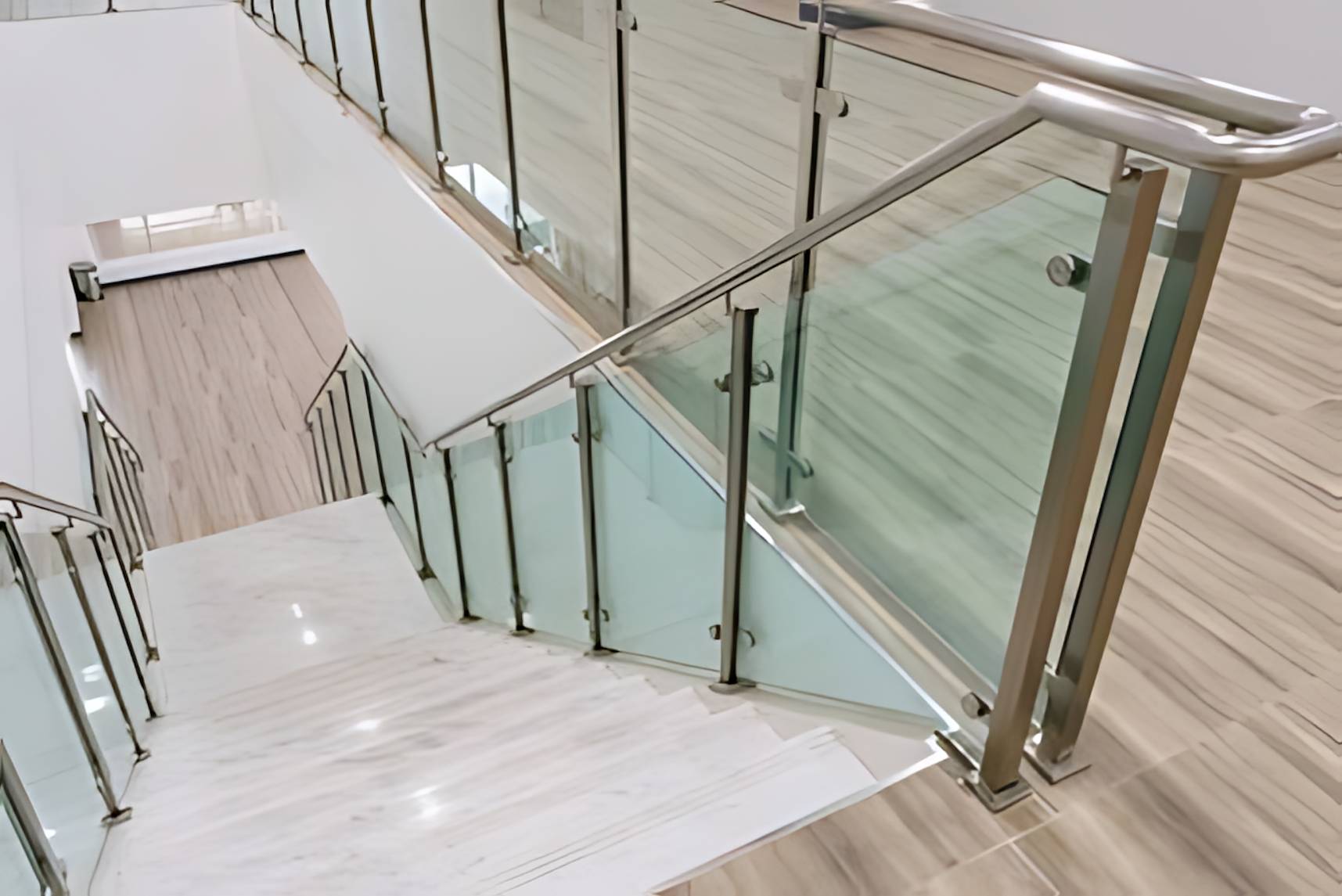 Modern Staircase Glass Railing